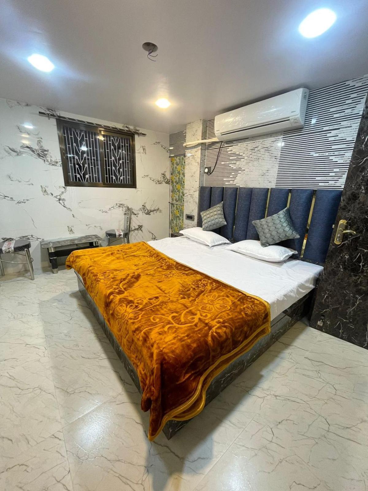 ורנאסי Kashi Dham Home Stay מראה חיצוני תמונה